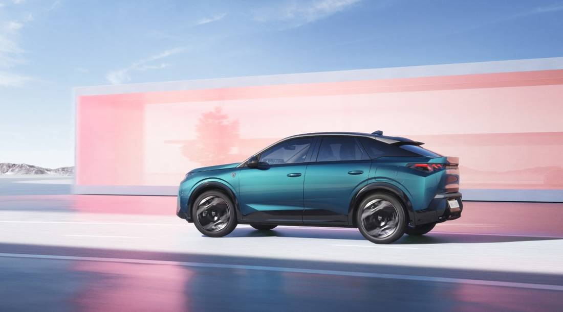 PEUGEOT_E_3008_2309STYP_212_FR